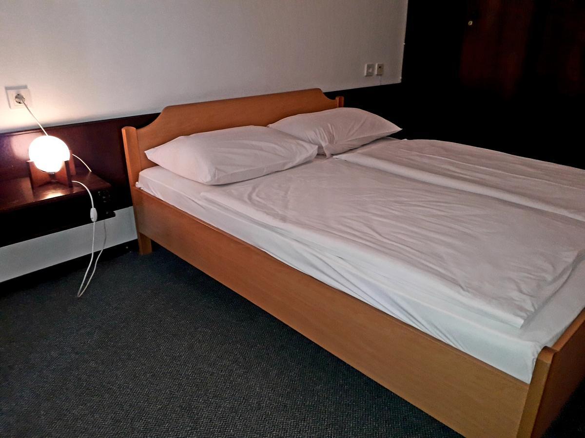 Apartments And Rooms Haludovo - Ribarsko Selo Malinska Zewnętrze zdjęcie